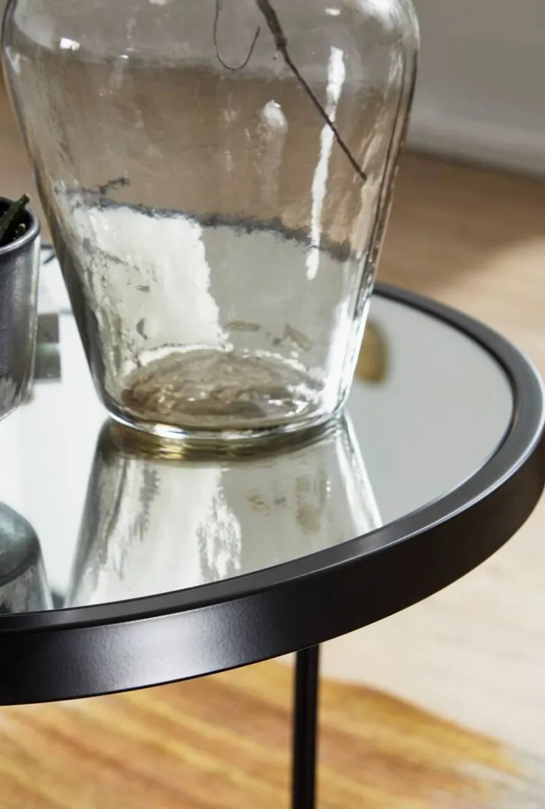 Beistelltisch 2er-Set. schwarz lackiert Glas Metall