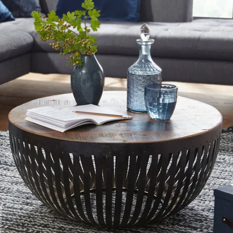 Couchtisch braun schwarz lackiert B/H/T: ca. 70x33x70 cm