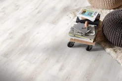 Laminatboden Eiche weiß ca. 2,39 m² im Paket B/L: ca. 19,3x137,6 cm pro Paket