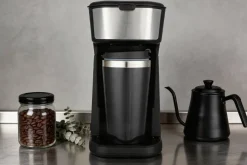 POCOline Kaffeeautomat schwarz Edelstahloptik Kunststoff B/H/L: ca. 13x26,1x18,1 cm