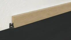 Sockelleiste L/B/H: ca. 250x1,8x5,8 cm pro Stück