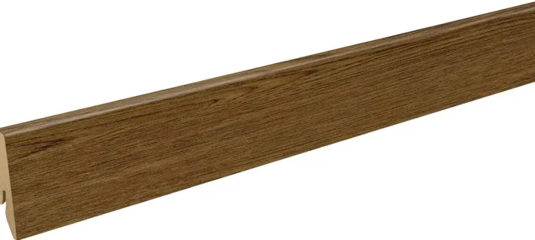 Sockelleiste L/B/H: ca. 250x1,8x5,8 cm pro Stück