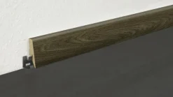 Sockelleiste L/B/H: ca. 250x1,8x5,8 cm pro Stück