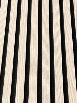 Wand- und Akustikpaneel Eiche L/B/H: ca. 244x60x1 cm pro Stück